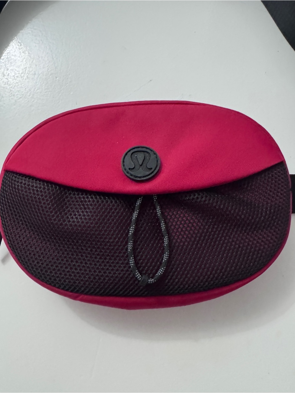 lululemon Athletic Waist Pouch in Red and Black Mesh